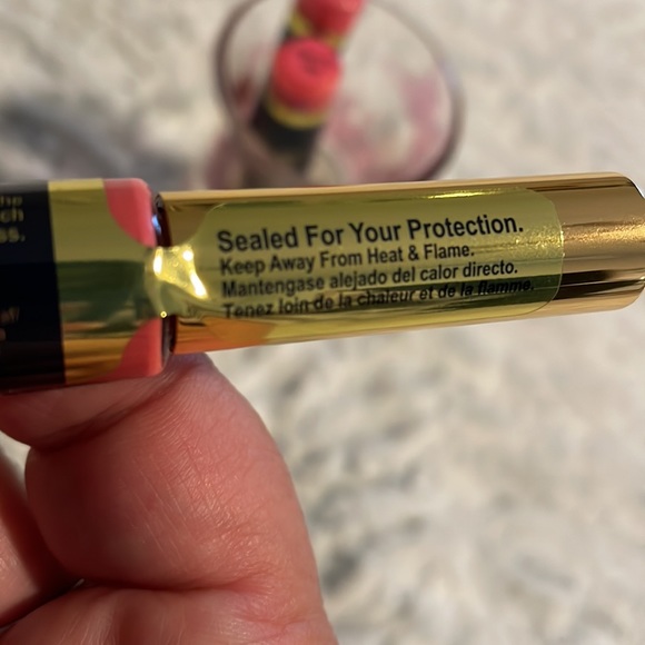 New SeneGence LipSense Fleur De Lisa Pink Liquid Lip Color Shimmery Light Pink - Picture 4 of 4